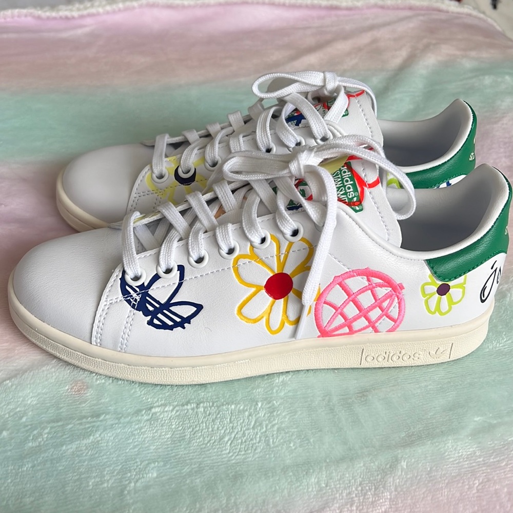 Stan smith women’s sneakers